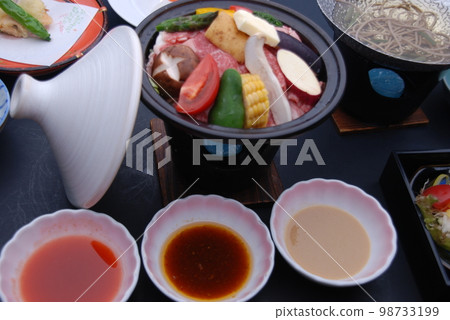 以時令蔬菜為特色的懷石料理圖像 以時令蔬菜為特色的懷石料理圖像 98733199