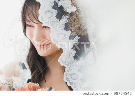 Maria Veil Bride 98734543