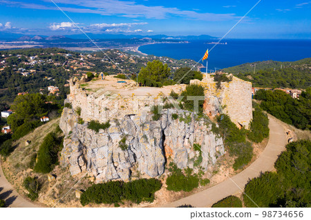 Aerial view of ruins of ancient fortified castle of Begur, Spain 98734656