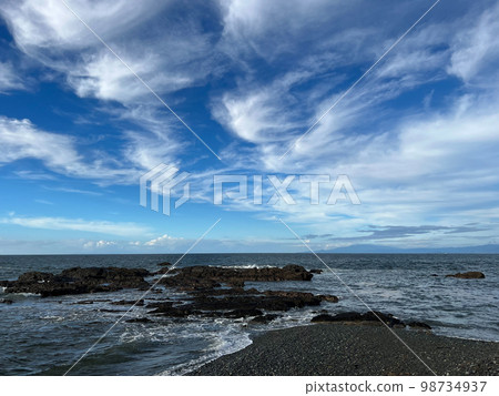 Rocky area of Terugasaki coast (Oiso Town, Kanagawa Prefecture) Rocky area of Terugasaki coast (Oiso Town, Kanagawa Prefecture) 98734937