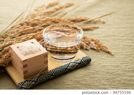 日本清酒和大米照片素材 98735590