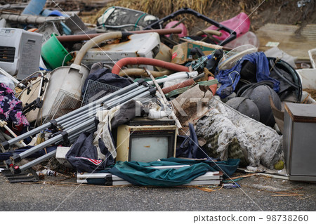 Illegal dumping Illegal dumping 98738260