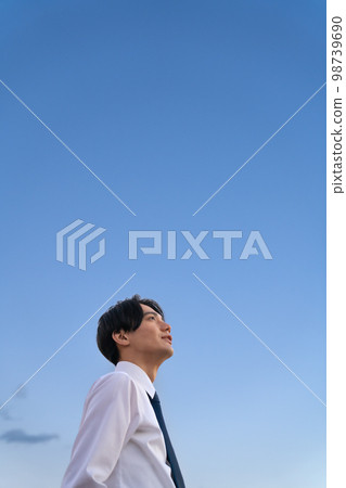 藍天和上班族 98739690