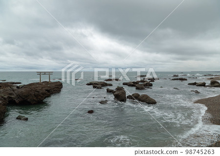 Oasama海岸在冬天 98745263