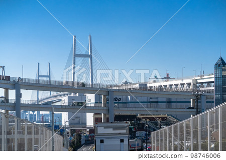 <<Kanagawa Prefecture>> Metropolitan Expressway Daikoku Junction 98746006