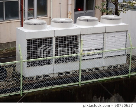 Winter commercial air conditioner outdoor unit 98750637