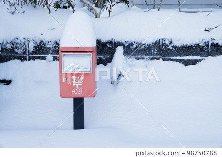 郵筒與雪帽 郵筒與雪帽 98750788