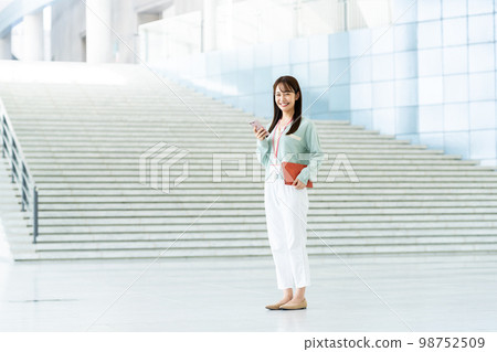 辦公室業務女人 98752509