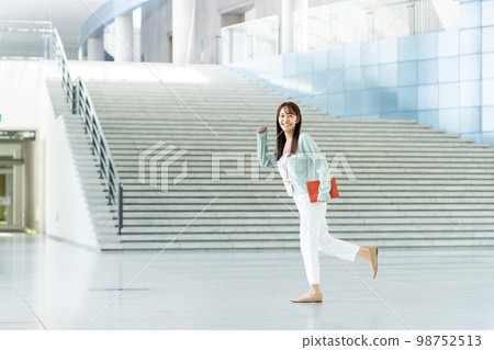 Office business woman 98752513