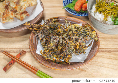 Akamoku tempura at meal time 98753240