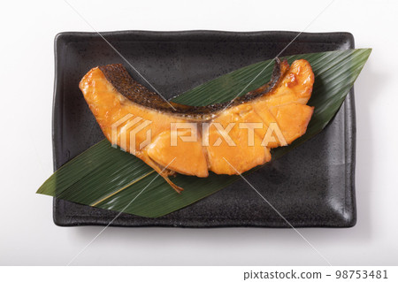 海帶醬油烤鯛魚 98753481