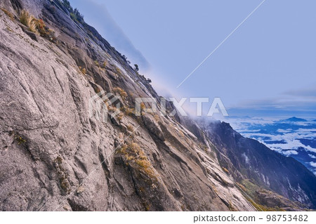 Conquering Mt Kinabalu 98753482