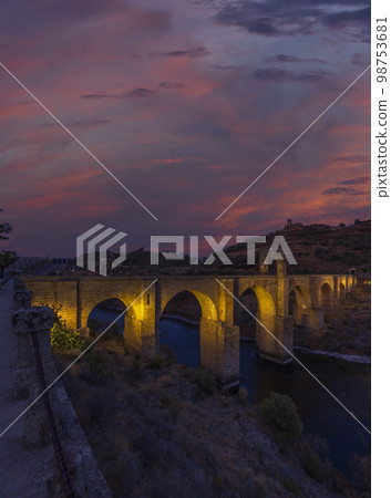 Puente de Alcantara in Extremadura, Spain 98753681
