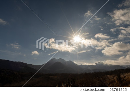 Kuju mountain mountain 98761223