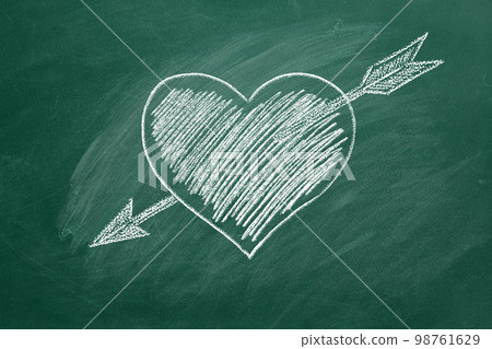 Cupid's arrow hit the heart Cupid's arrow hit the heart 98761629