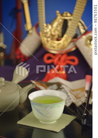 五月娃娃和綠茶 五月娃娃和綠茶 98763501