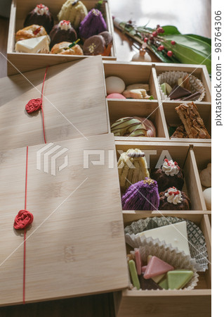 Sweet noodles 98764306