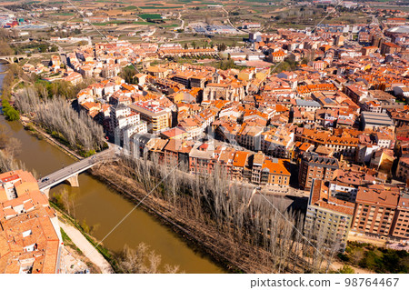 Drone view of Aranda de Duero city on banks of Duero river Drone view of Aranda de Duero city on banks of Duero river 98764467