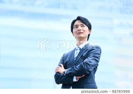 商業青年 98765999