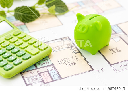 House drawing, piggy bank and calculator 98767945