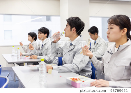 外送午餐 外送午餐 98769651