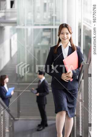 career woman career woman 98770768