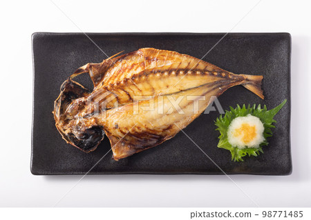 烤竹莢魚 98771485