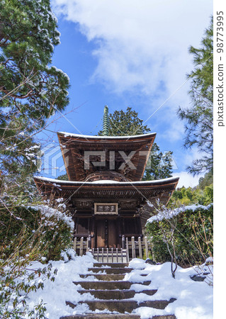 Jojakko-ji Temple Tahoto Pagoda Remaining Snow Morning 98773995