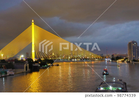 Rama VIII Bridge Rama VIII Bridge 98774339