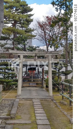 Kyoto, Shokokuji Temple near Kyoto Gyoen National Garden, Sotan Inari Shrine, enshrining Shokokuji Sotan Fox, Sotan Fox, Sotan Inari Kyoto, Shokokuji Temple near Kyoto Gyoen National Garden, Sotan Inari Shrine, enshrining Shokokuji Sotan Fox, Sotan Fox, Sotan Inari 98774618