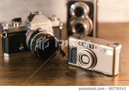 [Retro] Film camera [Vintage] 98776543