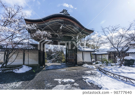 Arashiyama, Kyoto, Nison-in Imperial Envoy's Snow Scenery Arashiyama, Kyoto, Nison-in Imperial Envoy's Snow Scenery 98777640