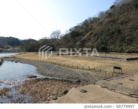 鎌倉市永福寺遺址(藥師堂、二階堂、阿彌陀堂、池塘等) 鎌倉市永福寺遺址(藥師堂、二階堂、阿彌陀堂、池塘等) 98779997