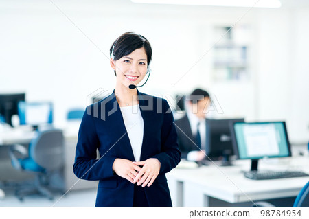 Business middle 98784954