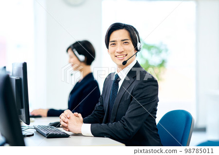 Business middle Business middle 98785011