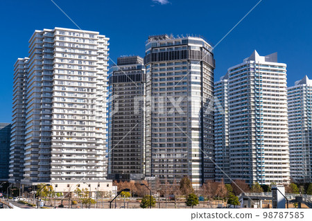 橫濱港未來大廈大廈的“神奈川縣”風景 橫濱港未來大廈大廈的“神奈川縣”風景 98787585