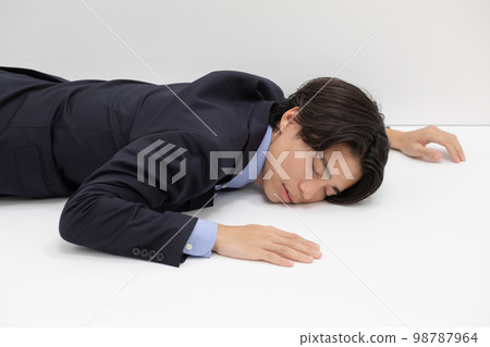 疲勞性貧血倒下的商人 疲勞性貧血倒下的商人 98787964