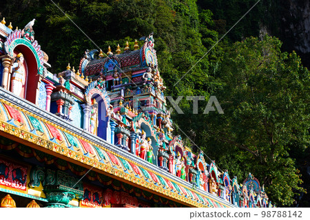 Colorful of Hindu temple in Batu Caves in Gombak, Selangor, Malaysia. 98788142