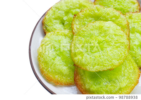 Deep fried rice flour pandan flavour 98788938