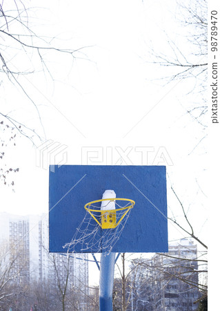 Basketball net in winter Basketball net in winter 98789470