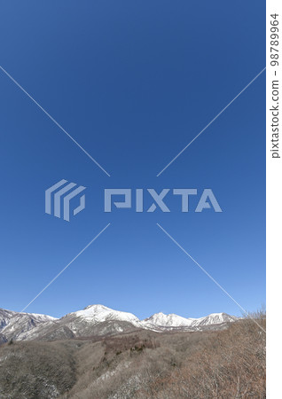Scenery of Nasu mountain range in Tochigi prefecture covered with snow Scenery of Nasu mountain range in Tochigi prefecture covered with snow 98789964