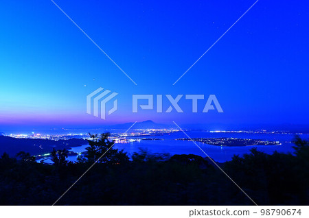 Daisen from Mt. Tsurugi Daisen from Mt. Tsurugi 98790674
