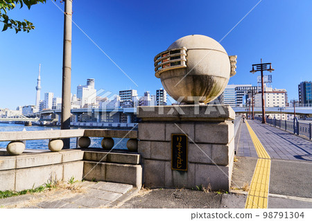 Scenery with a view of the Tokyo Sky Tree Sumida River and Ryogoku Bridge 98791304