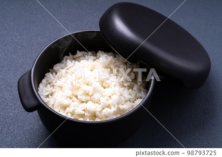 碗米飯 98793725