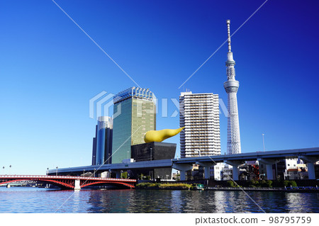Scenery with a view of Tokyo Sky Tree Sumida River and Azumabashi 98795759