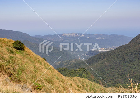 Sunny view of the beautiful landscape of Fish Road Historical Trail 98801030