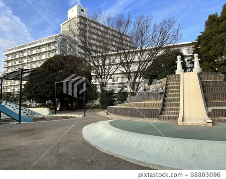 Funabori Sports Park on a winter morning 98803096