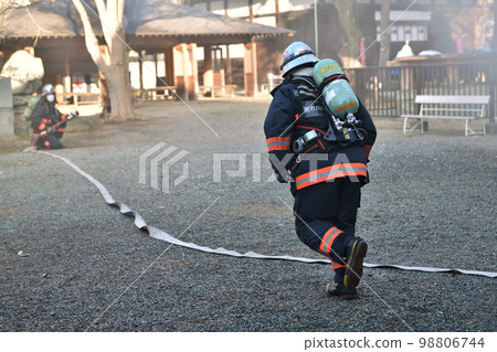 Fire drill at Kakurin-ji Cultural Property Fire Prevention Day Firefighters in action Fire drill at Kakurin-ji Cultural Property Fire Prevention Day Firefighters in action 98806744