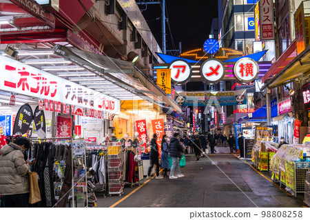 《Tokyo》Ameyoko Shopping Street/Ueno Busy Market 98808258