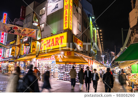 《Tokyo》Ameyoko Shopping Street/Ueno Busy Market 98808260